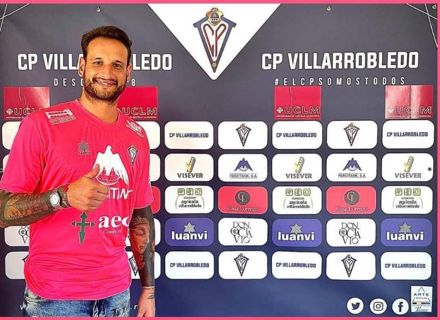 Alfonso de la Cruz dice adiós al fútbol: Se retira una leyenda del CP Villarrobledo y un trotamundos del balón - Todo el deporte de La Mancha