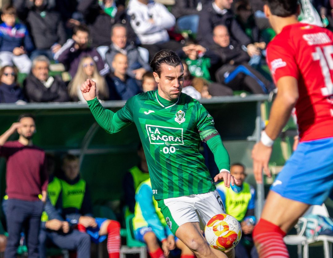 El CD Pedroñeras cae por la mínima ante el líder CD Toledo en el debut de Sergio Magro - Todo el deporte de La Mancha
