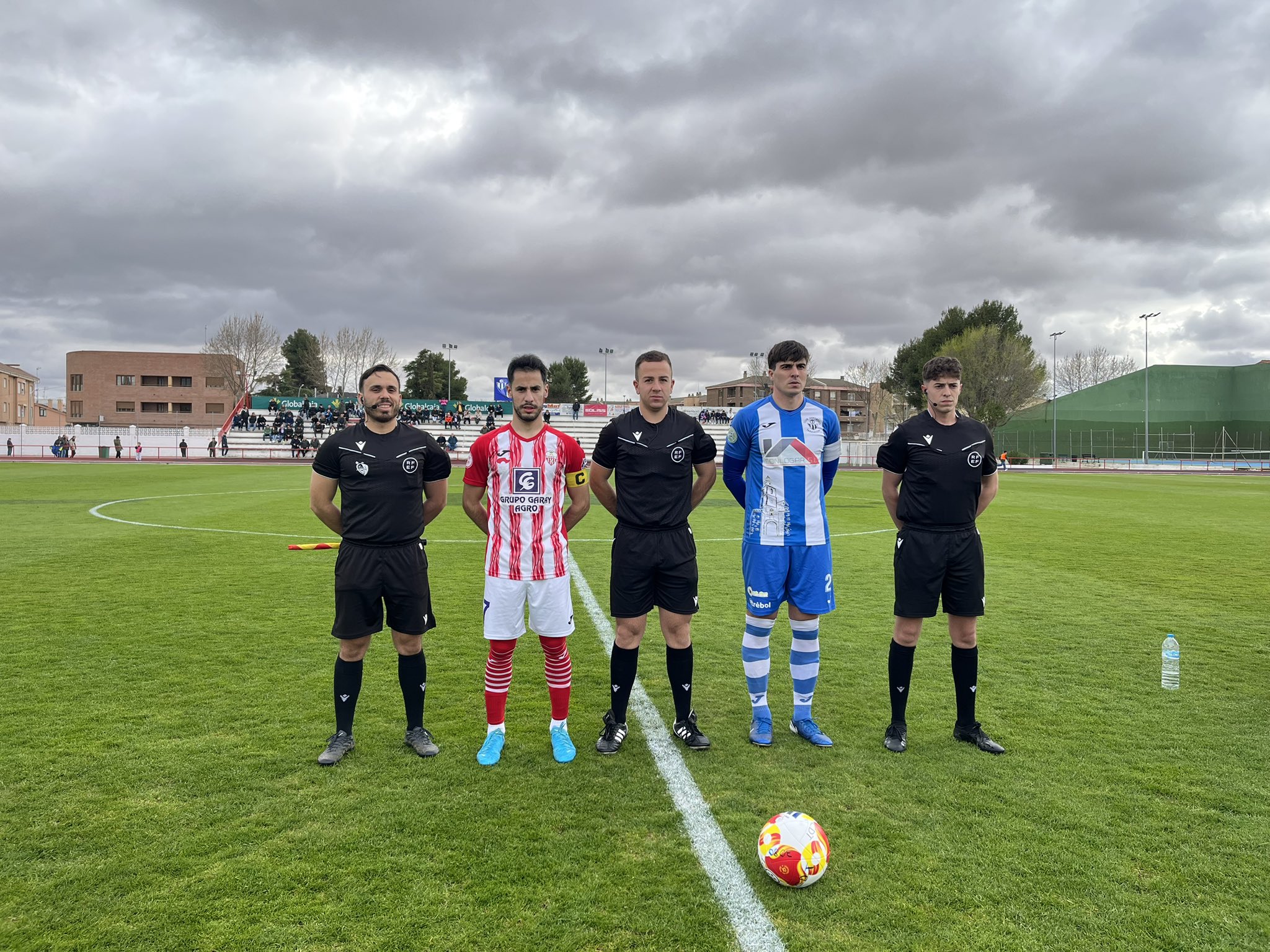 Derrota del CD Pedroñeras en Tarancón en el derbi provincial (2-0) - Todo el deporte de La Mancha